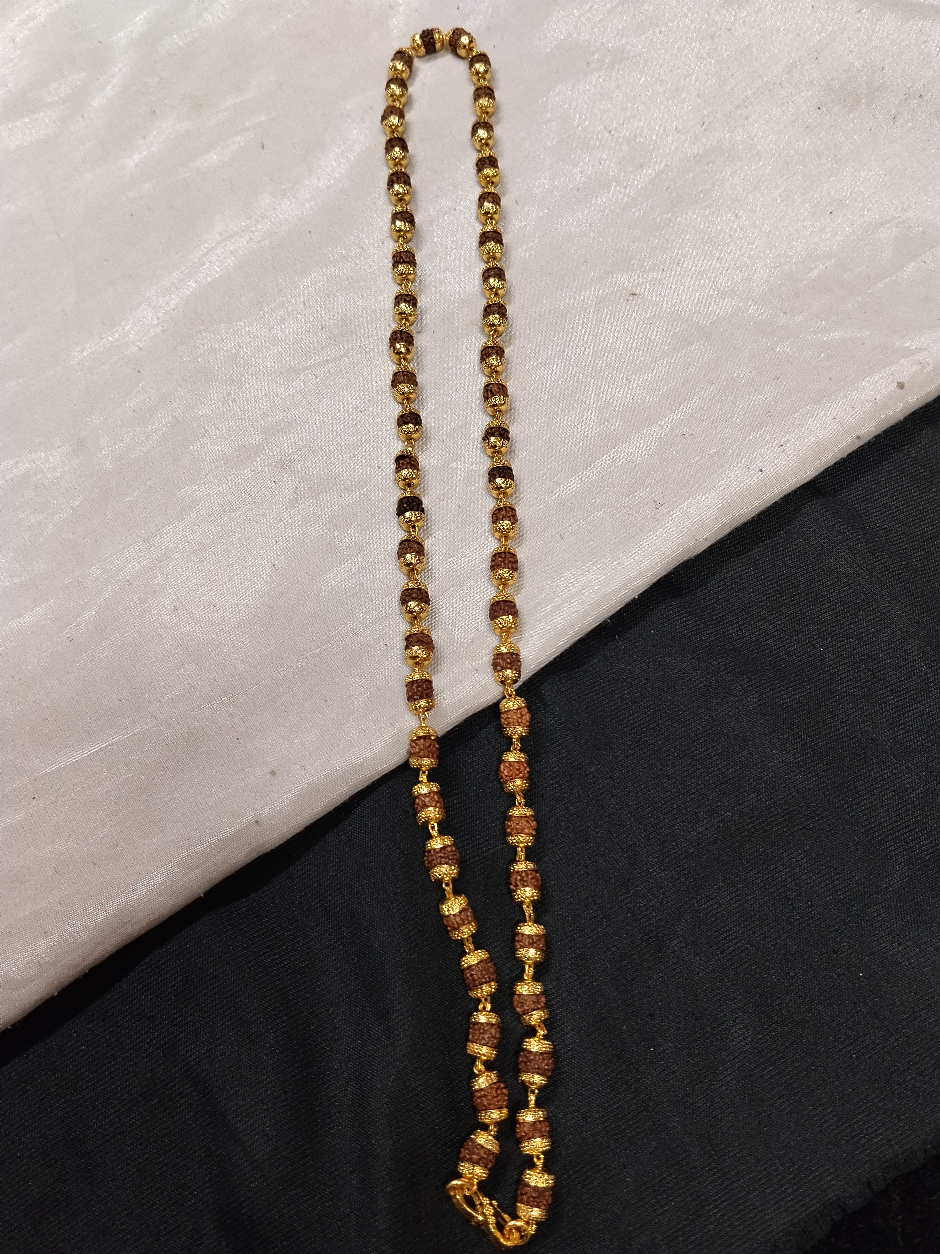 Rudhrakshi Mala 52 Beats alternate view