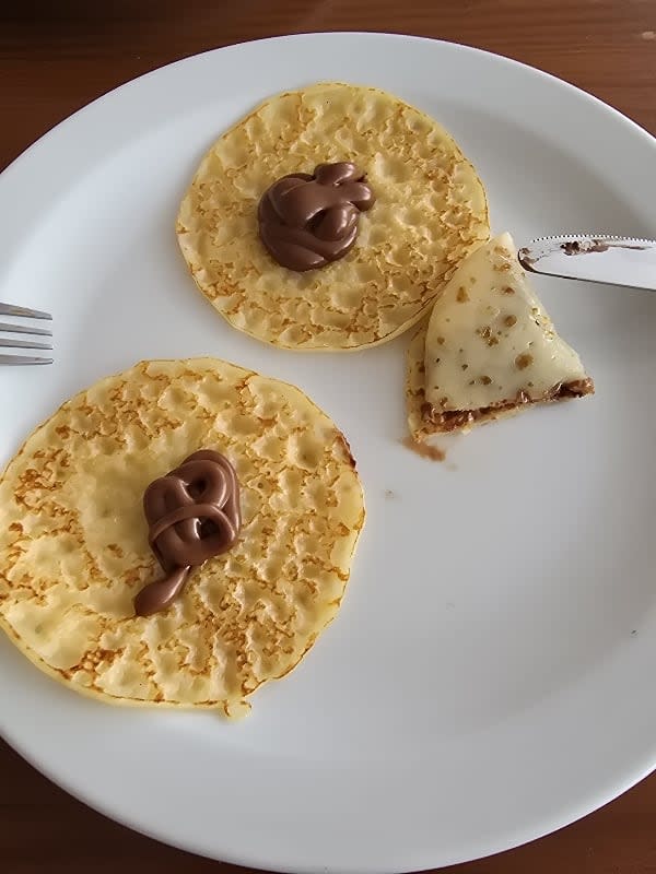 French Crepes with Chocolate Hazelnut Spread