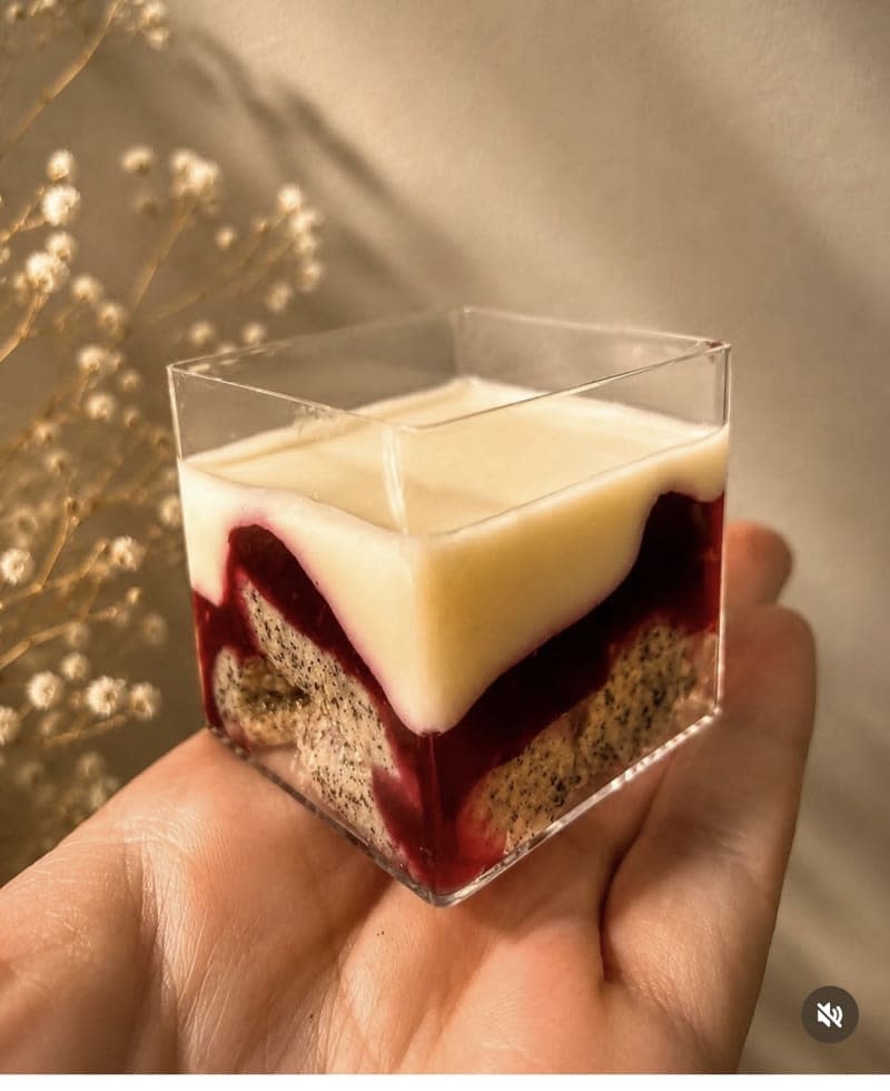 Poppy seed and raspberry pudding cups