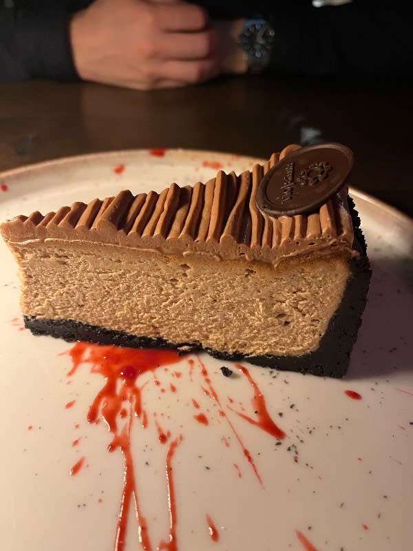 Chocolate Ganache Cheesecake with Oreo Crust