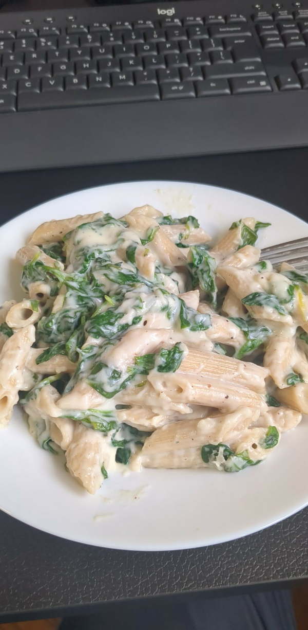 Creamy Spinach Penne Pasta