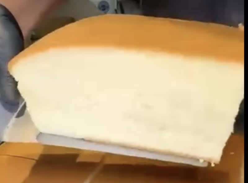 Fluffy Japanese Castella Sponge Cake