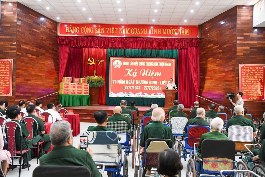 Tổng Bí thư, Chủ tịch nước Tô Lâm thăm và tặng quà thương binh, bệnh binh tại Bắc Ninh