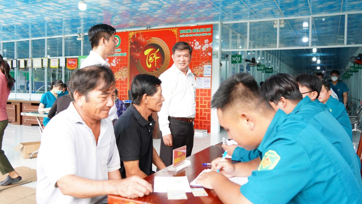 Chung sức khám sức khỏe miễn phí toàn dân Chung sức khám sức khỏe miễn phí toàn dân