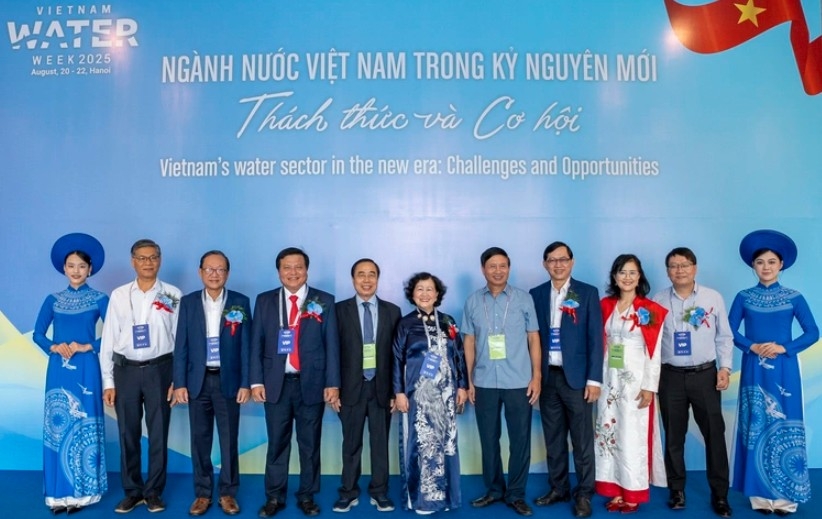 Vietnam Water Week 2026 sẽ diễn ra với chủ đề: “Chuyển đổi số - tăng cường khả năng thích ứng của ngành Nước trong kỷ nguyên mới”. Vietnam Water Week 2026 sẽ diễn ra với chủ đề: “Chuyển đổi số - tăng cường khả năng thích ứng của ngành Nước trong kỷ nguyên mới”.