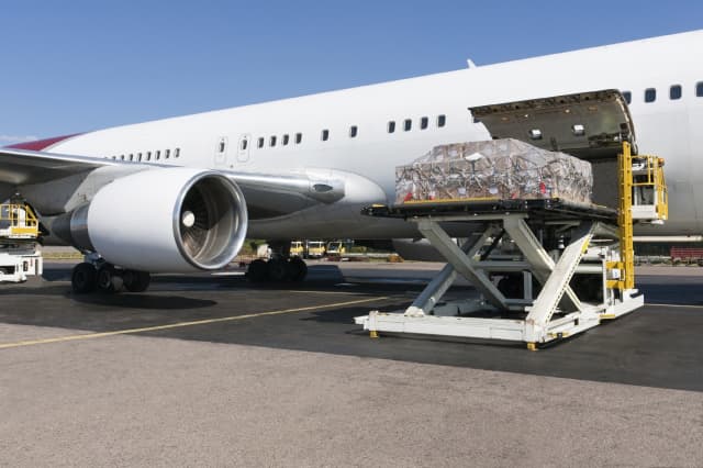 Logística aeroespacial: cómo la COVID-19 está transformando la industria aeroespacial — Crane Worldwide Logistics