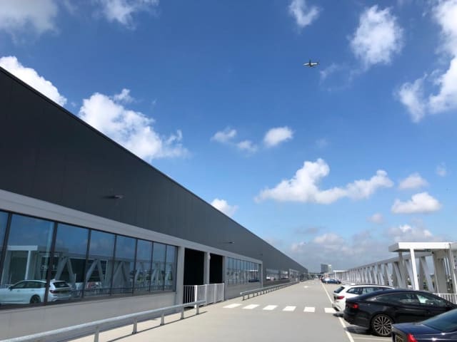Crane Worldwide Logistics 의 암스테르담 신규 물류센터