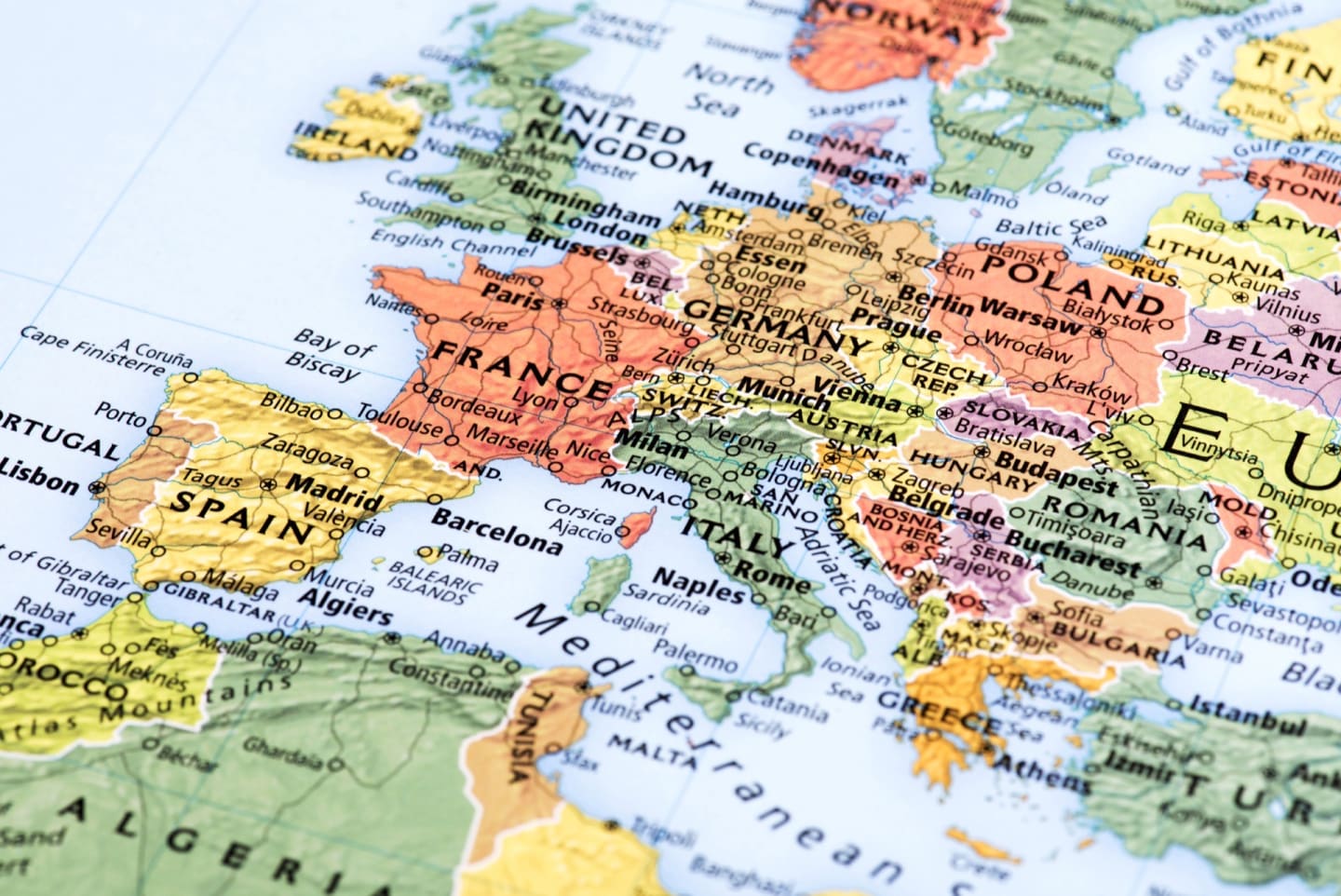 Kontraktlogistik, Spedition und Handelsberatung in Europa, dem Nahen Osten und Afrika (EMEA) – Crane Worldwide Logistics