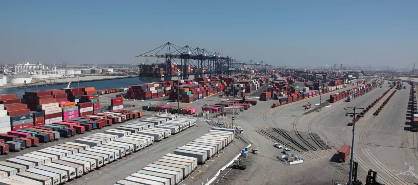 „Notfallgebühr“ in den Häfen von Los Angeles und Long Beach – Crane Worldwide Logistics