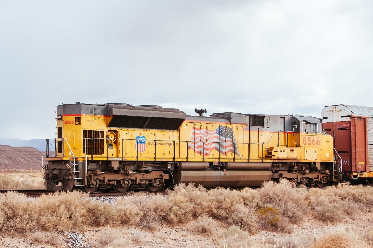 Union Pacific Railroad Temporarily Stopping Eastbound Container Service to Chicago — Crane Worldwide Logistics