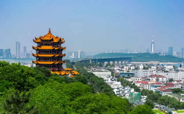 Battle for truck capacity looms as China's factories and warehouses reopen — Crane Worldwide Logistics