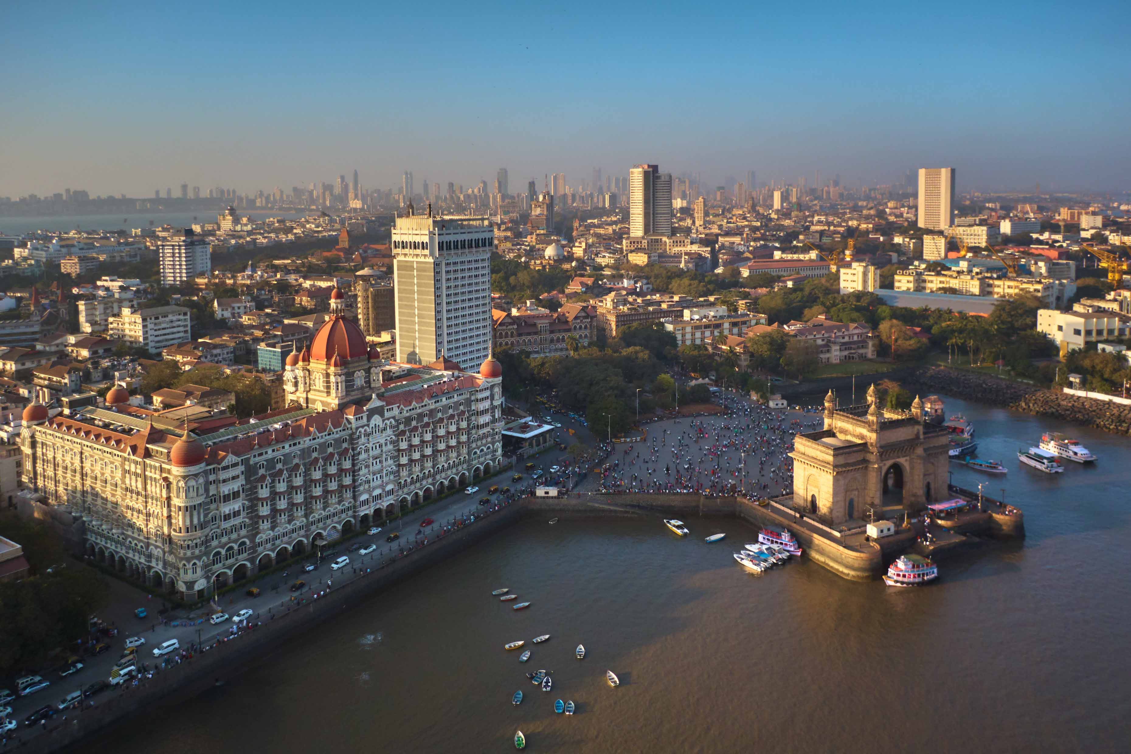 Mumbai, India, skyline e polo logistico