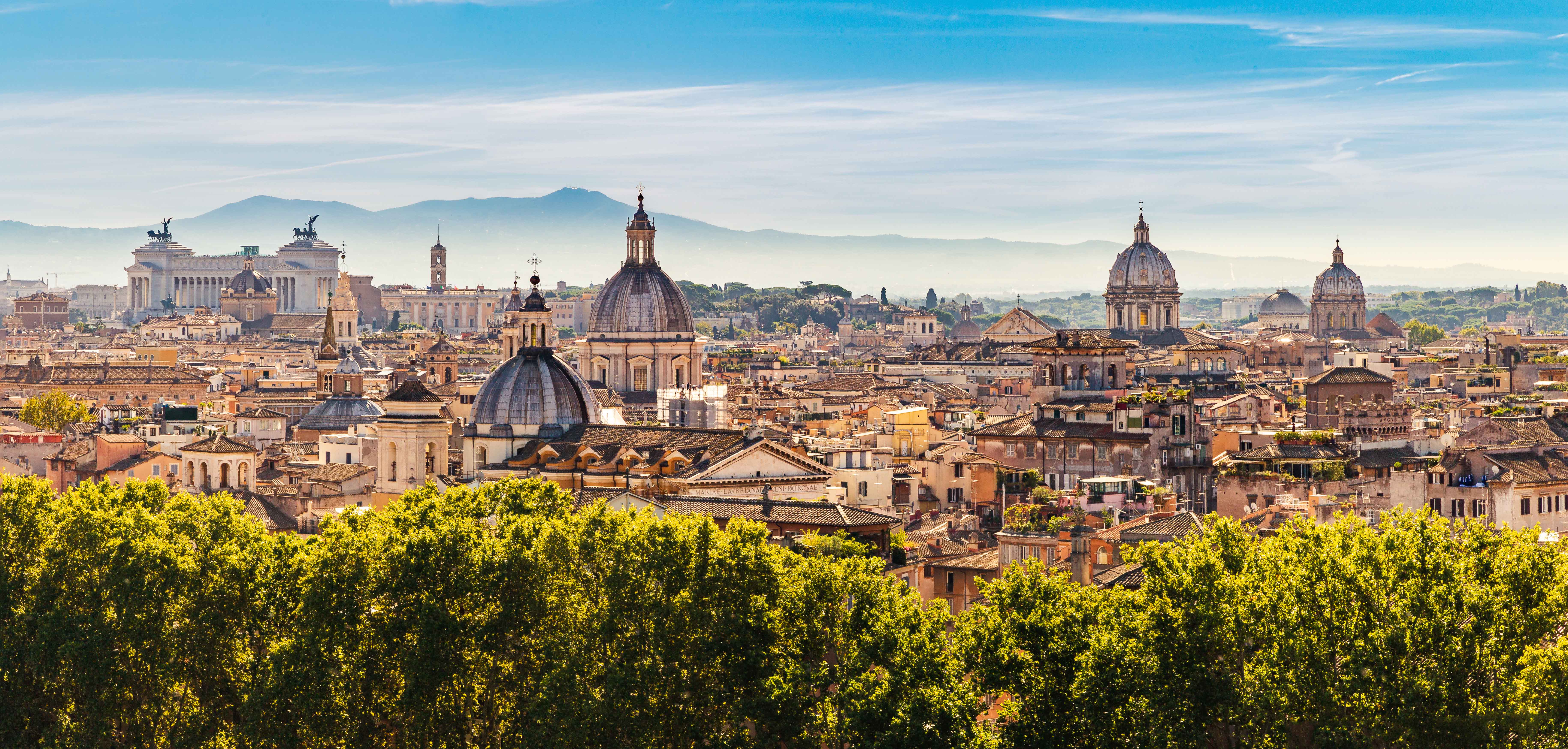 Rom, Italien: Skyline und Logistikdrehscheibe