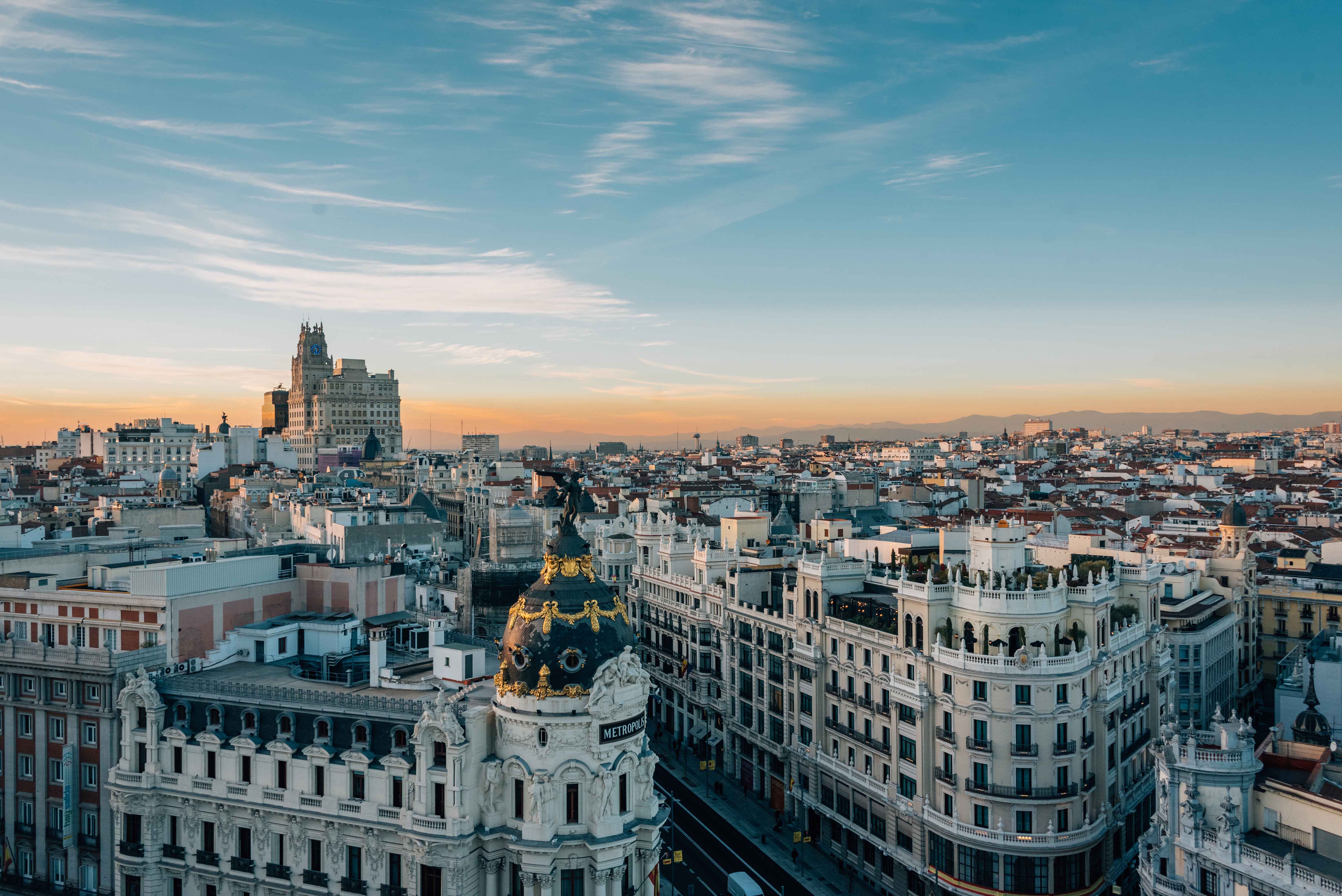 Skyline von Madrid, Spanien und Logistikdrehscheibe