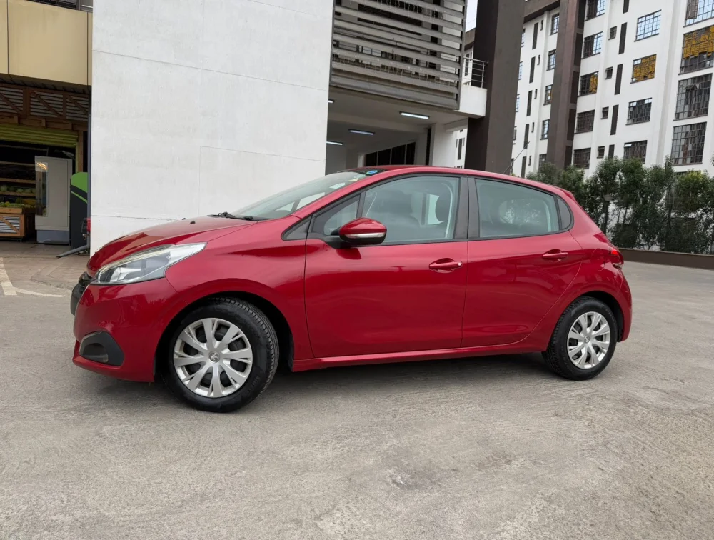PEUGEOT 208 ALLURE MANUAL - PRG Motors Ltd