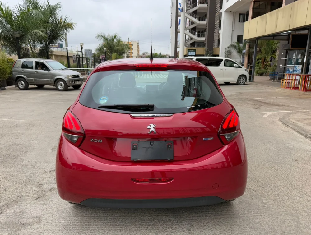 PEUGEOT 208 ALLURE MANUAL - PRG Motors Ltd