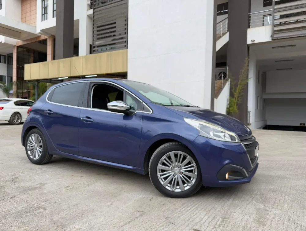 PEUGEOT 208 ALLURE - PRG Motors Ltd