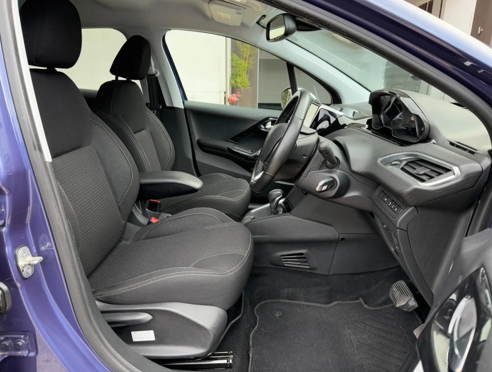 PEUGEOT 208 ALLURE - PRG Motors Ltd