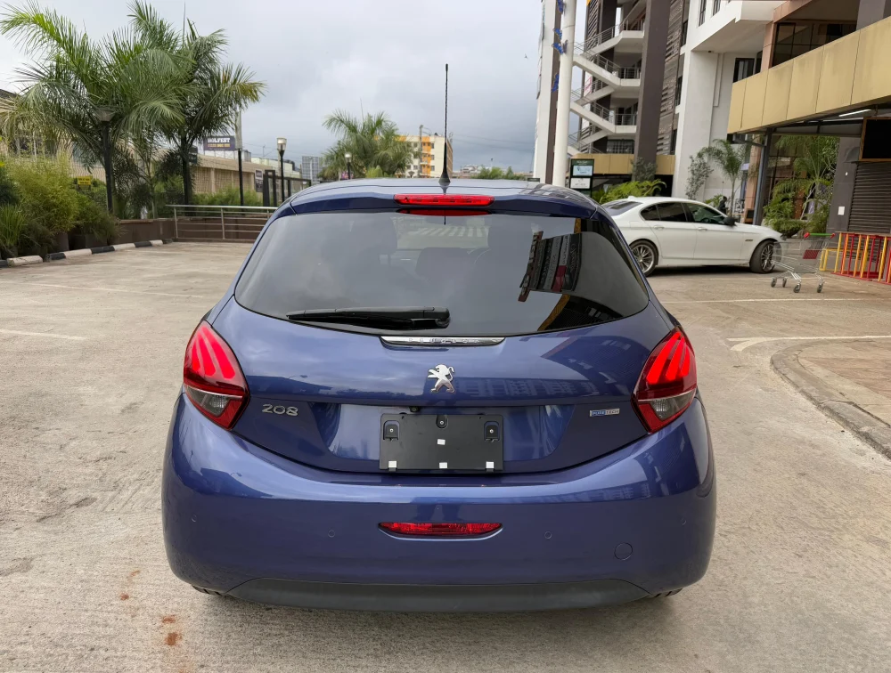 PEUGEOT 208 ALLURE - PRG Motors Ltd