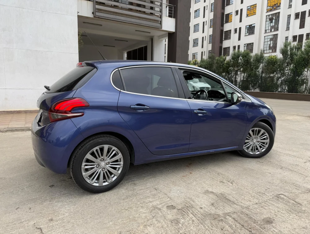 PEUGEOT 208 ALLURE - PRG Motors Ltd