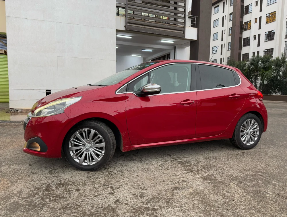 PEUGEOT 208 ALLURE - PRG Motors Ltd