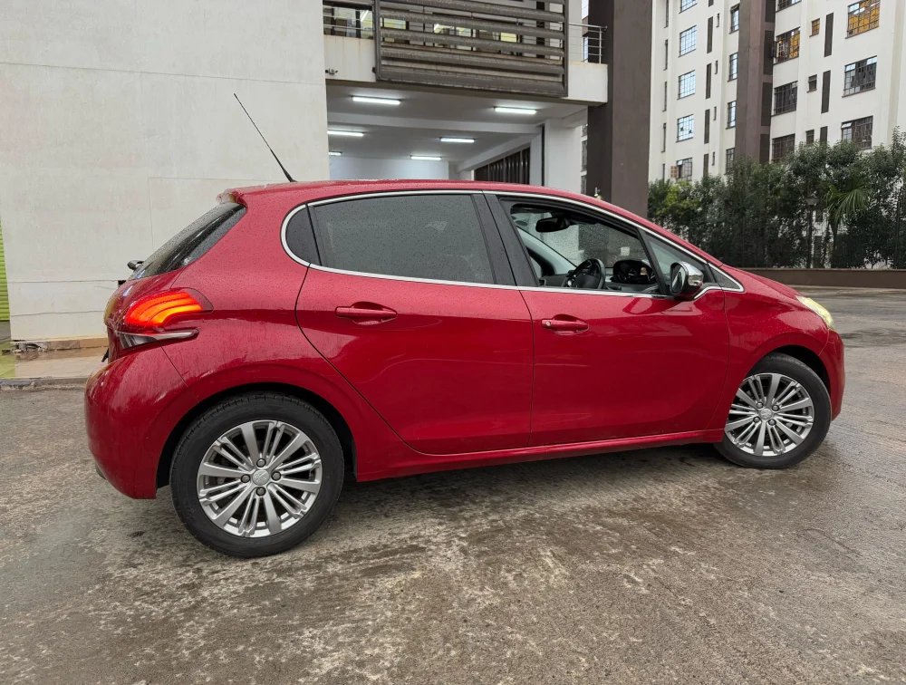 PEUGEOT 208 ALLURE - PRG Motors Ltd
