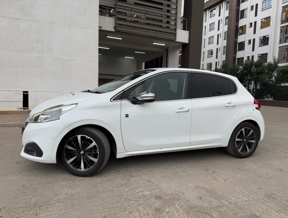 PEUGEOT 208 ALLURE TECH EDITION - PRG Motors Ltd