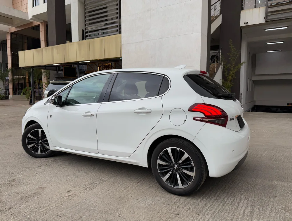 PEUGEOT 208 ALLURE TECH EDITION - PRG Motors Ltd