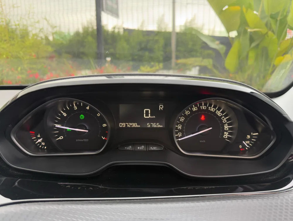 PEUGEOT 208 ALLURE TECH EDITION - PRG Motors Ltd