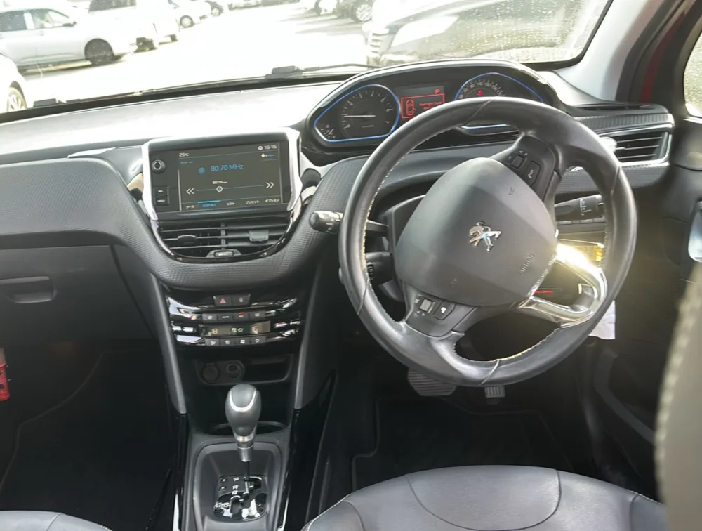 PEUGEOT 2008 ALLURE MOONROOF - PRG Motors Ltd