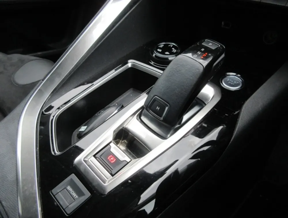 PEUGEOT 3008 CROSSCITY - PRG Motors Ltd