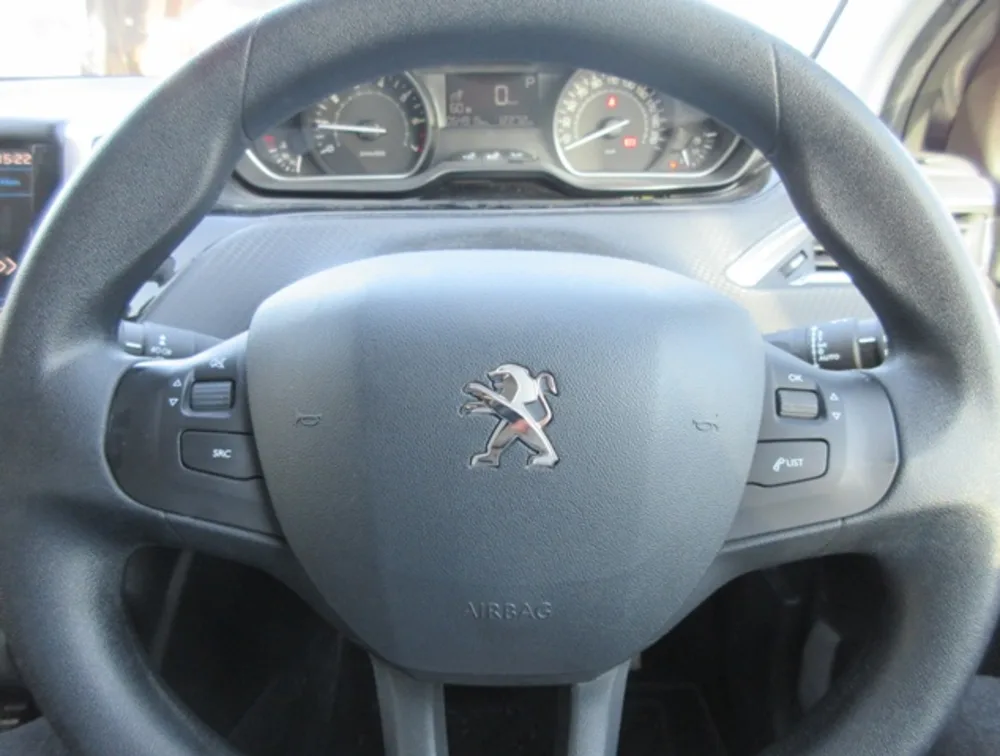 PEUGEOT 208 ALLURE - PRG Motors Ltd