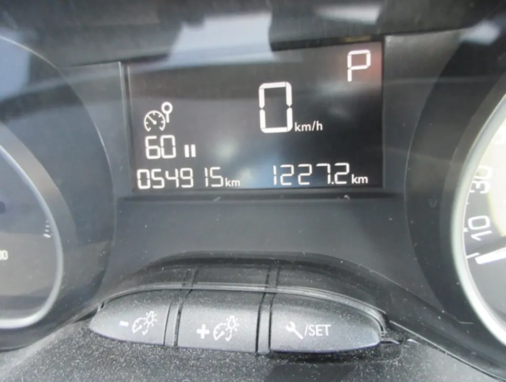 PEUGEOT 208 ALLURE - PRG Motors Ltd