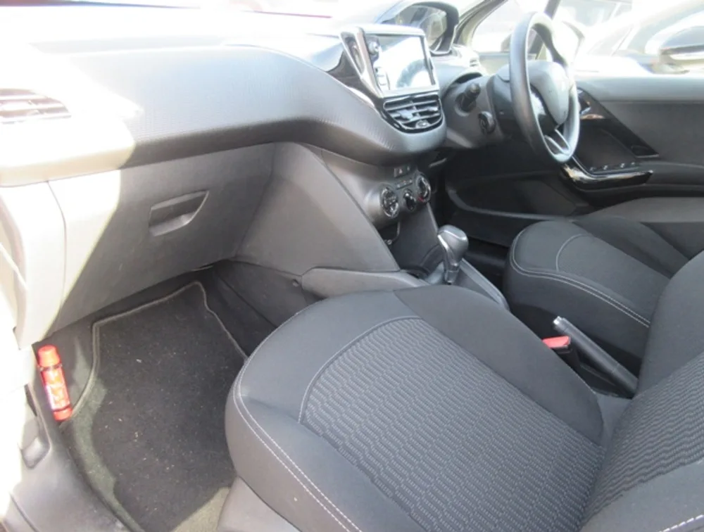 PEUGEOT 208 ALLURE - PRG Motors Ltd