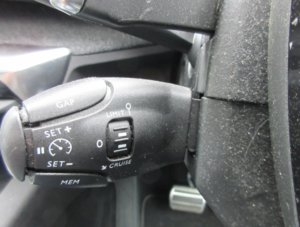PEUGEOT 3008 GTLINE SUNROOF - PRG Motors Ltd