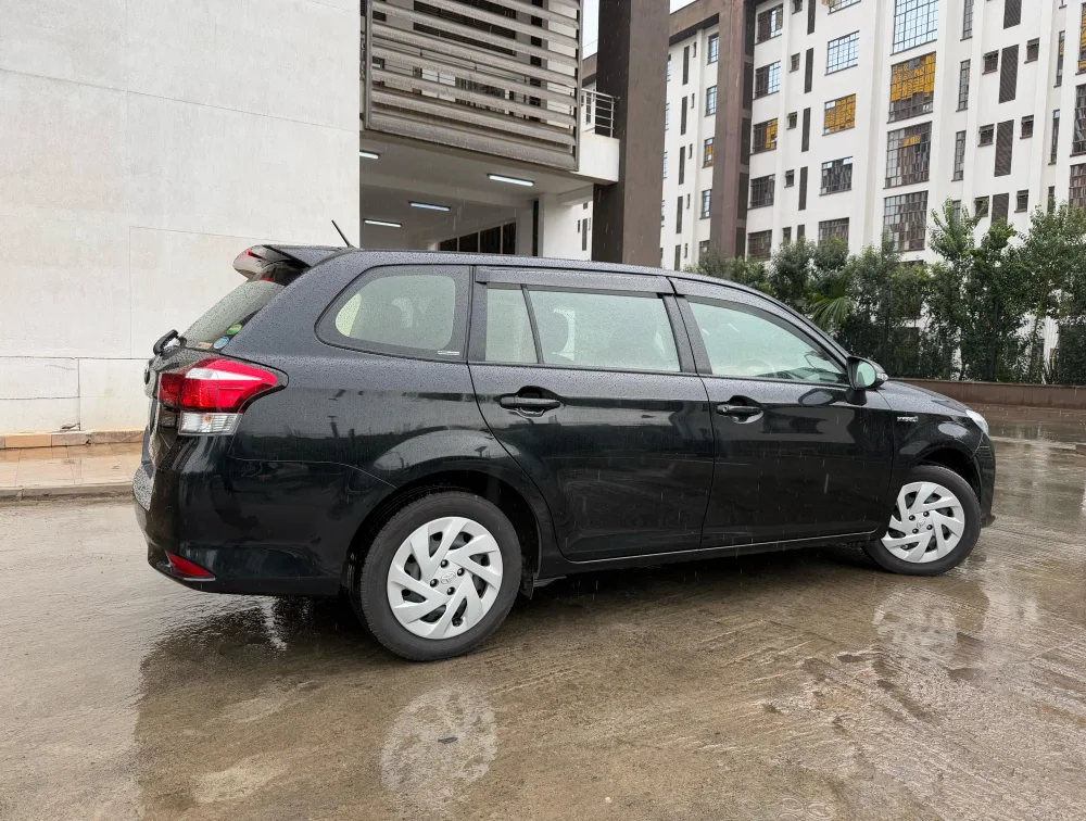 TOYOTA FIELDER HYBRID - PRG Motors Ltd