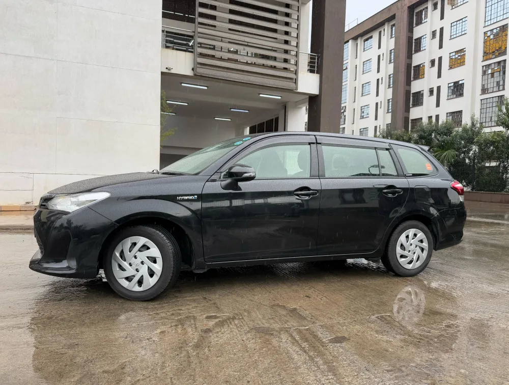 TOYOTA FIELDER HYBRID - PRG Motors Ltd