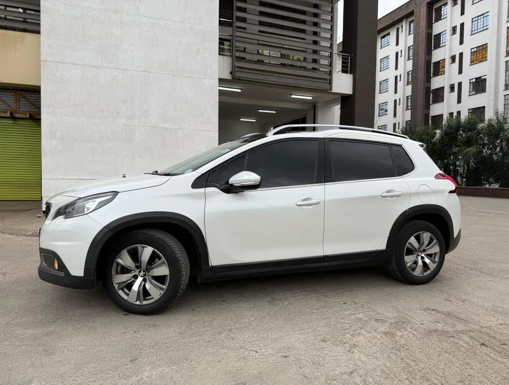 PEUGEOT 2008 ALLURE MOONROOF - PRG Motors Ltd