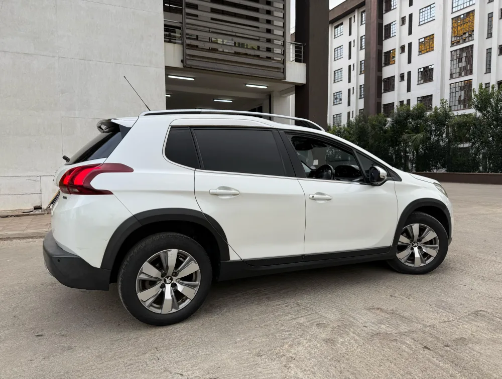 PEUGEOT 2008 ALLURE MOONROOF - PRG Motors Ltd