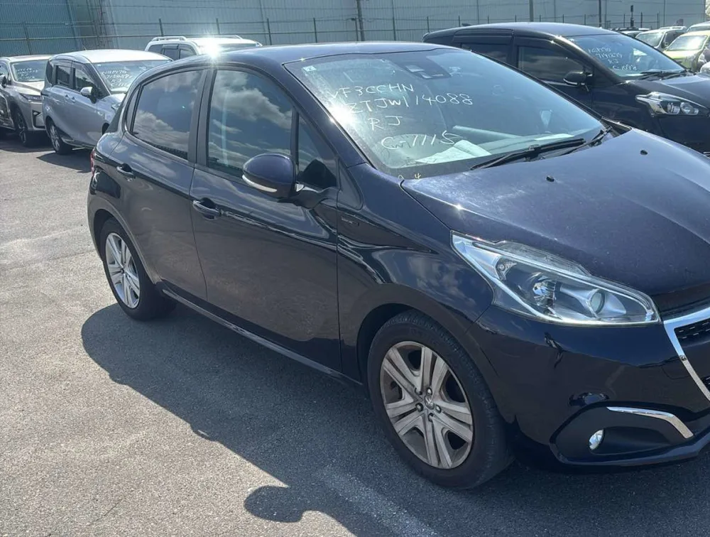 PEUGEOT 208 ALLURE - PRG Motors Ltd
