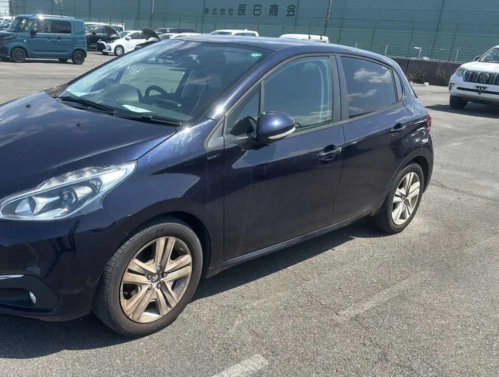 PEUGEOT 208 ALLURE - PRG Motors Ltd