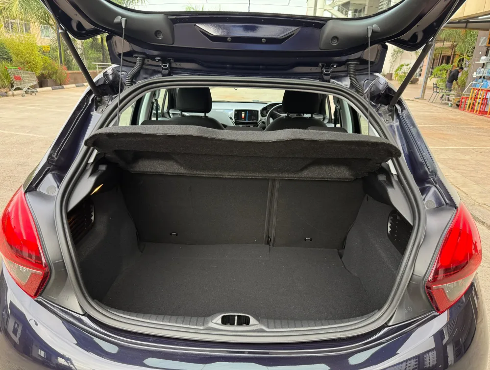 PEUGEOT 208 ALLURE - PRG Motors Ltd