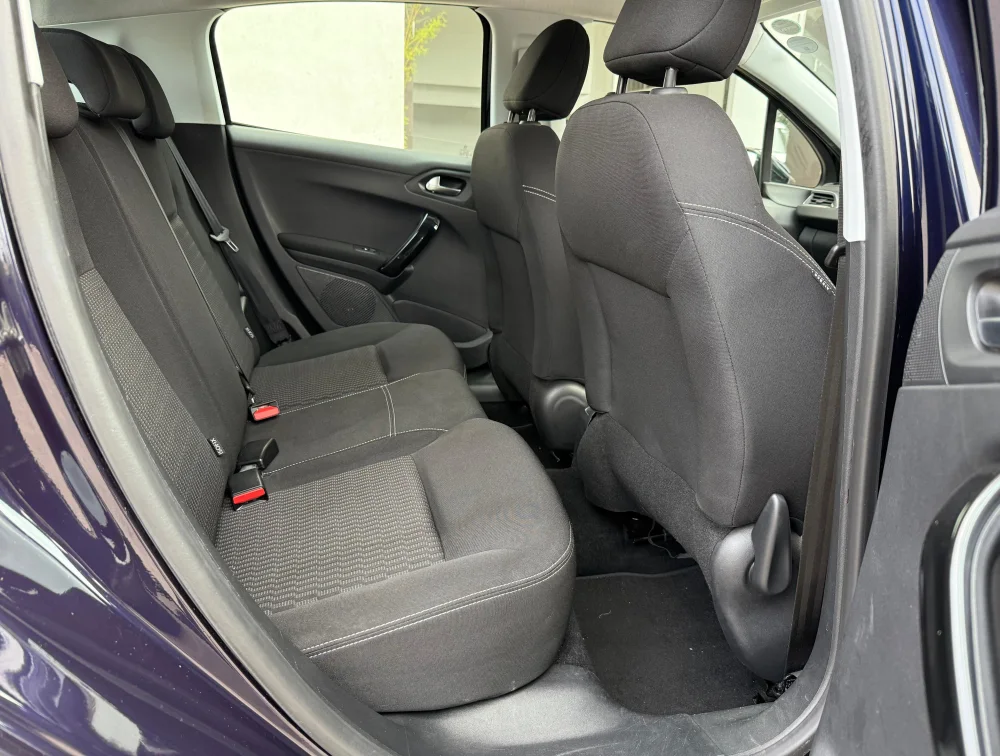PEUGEOT 208 ALLURE - PRG Motors Ltd