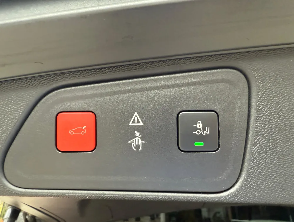PEUGEOT 3008 GTLINE SUNROOF - PRG Motors Ltd