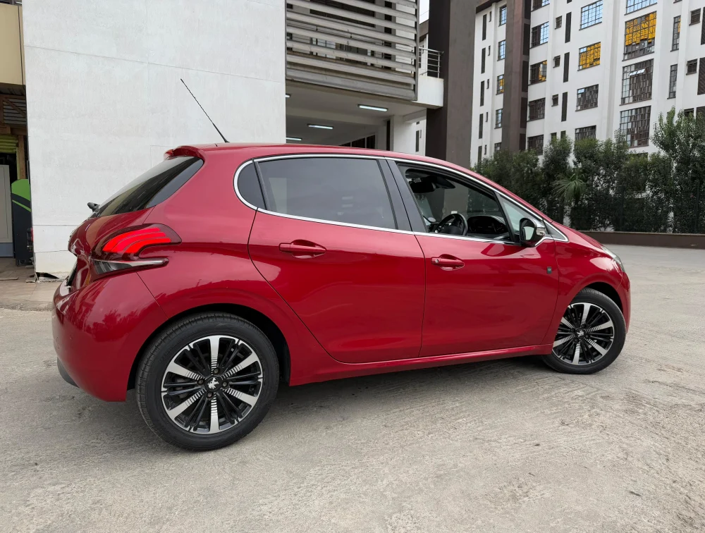 PEUGEOT 208 TECH EDITION - PRG Motors Ltd