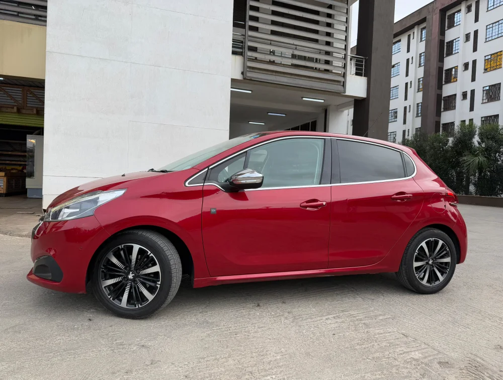 PEUGEOT 208 TECH EDITION - PRG Motors Ltd