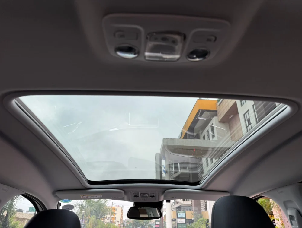 PEUGEOT 2008 CROSSCITY MOONROOF - PRG Motors Ltd