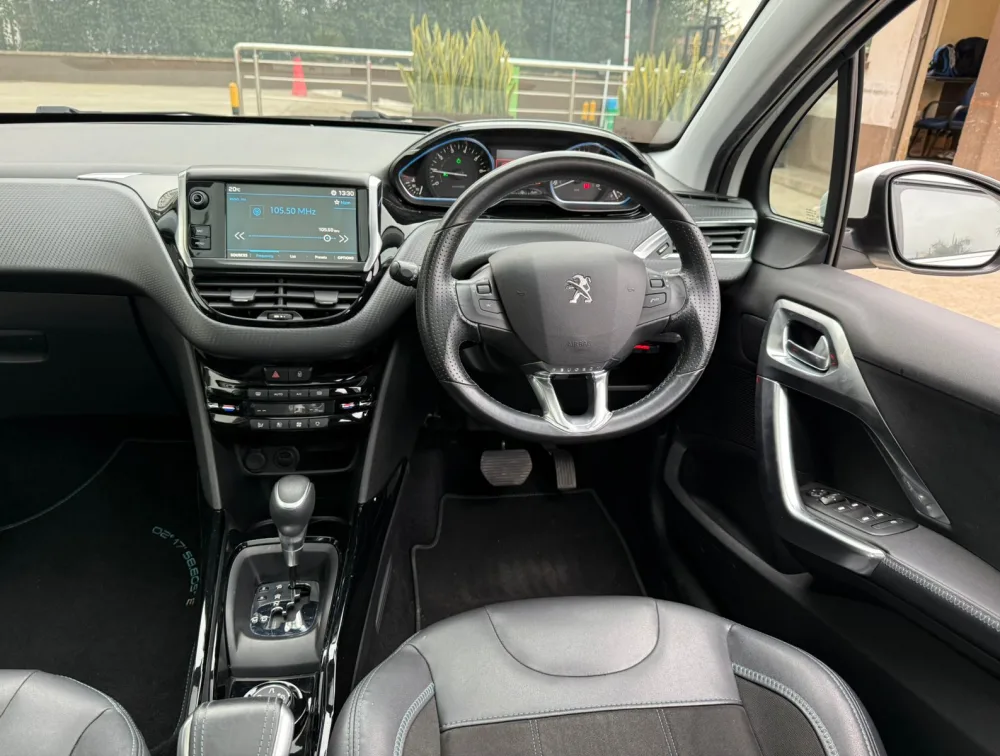 PEUGEOT 2008 CROSSCITY MOONROOF - PRG Motors Ltd