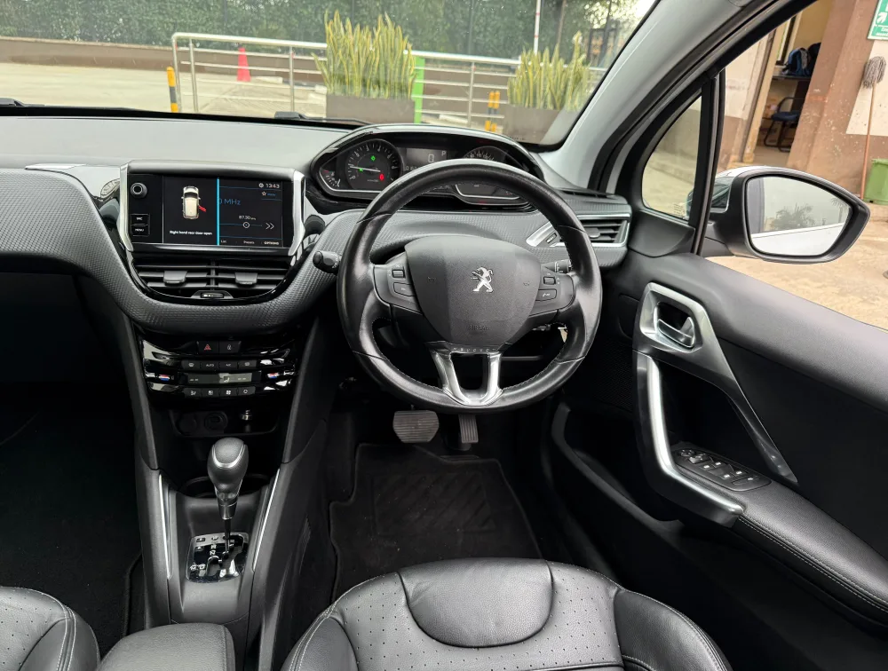 PEUGEOT 208 TECH EDITION LEATHER SEATS - PRG Motors Ltd