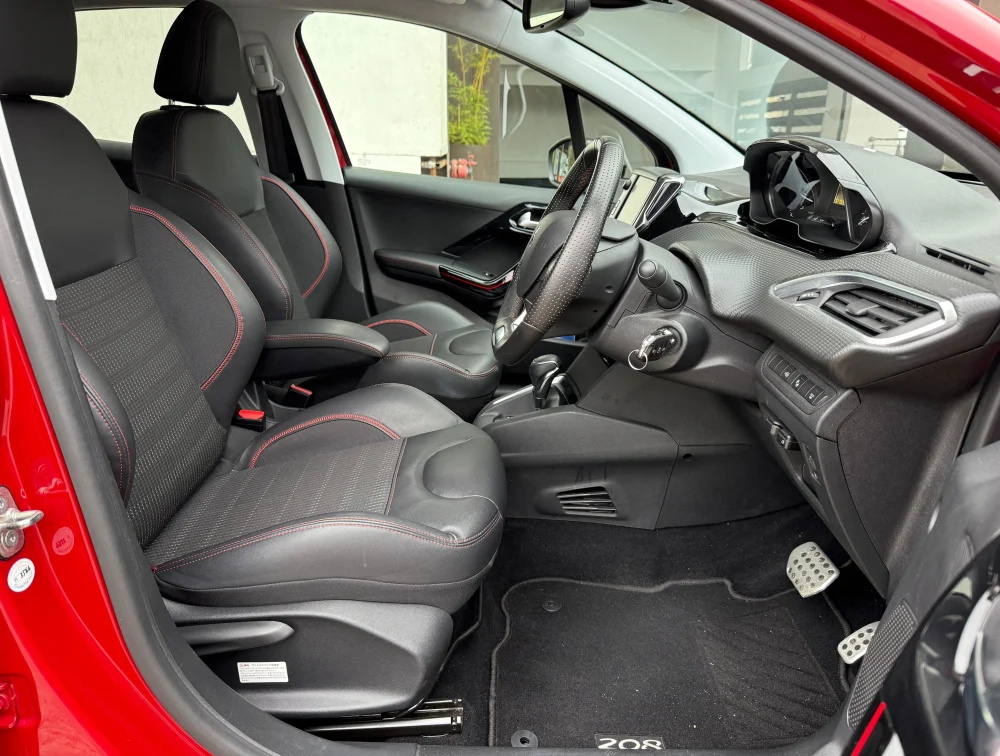 PEUGEOT 208 GTLINE BLACK PACK - PRG Motors Ltd